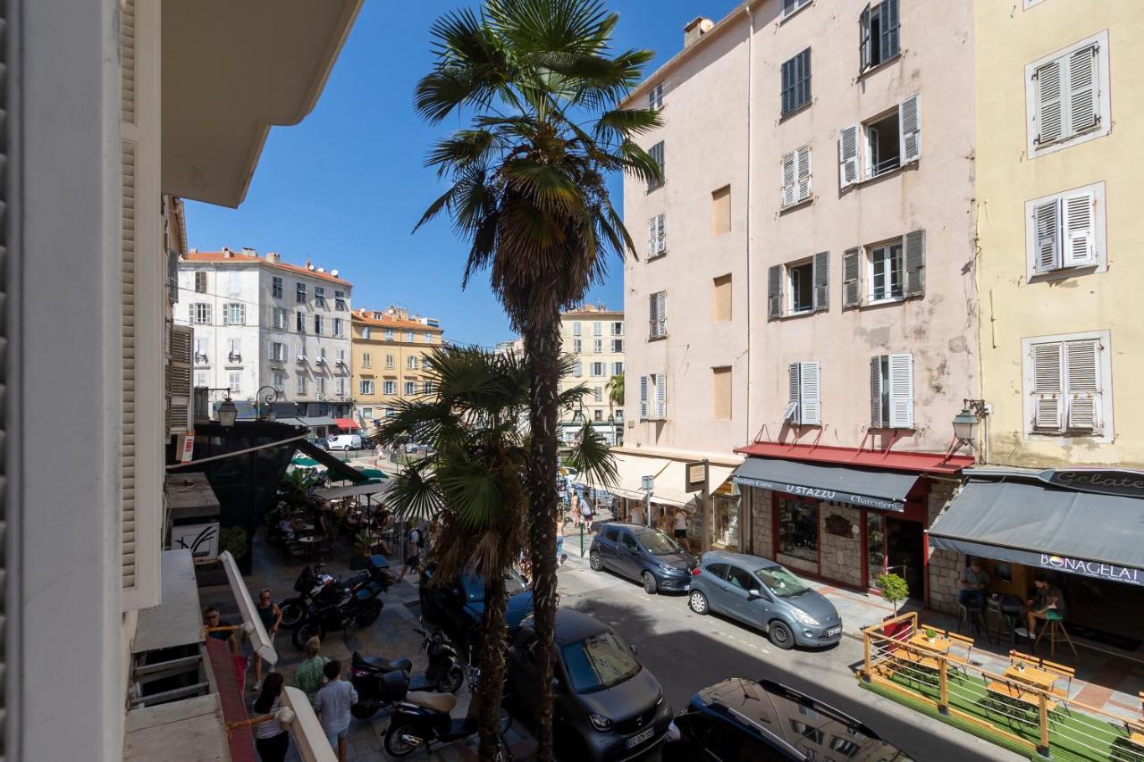 Les Suites R Bonaparte - Appartements De Standing Au Coeur De La Vieille Ville Pietonne Ajaccio  Exterior foto